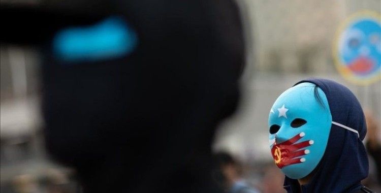 Çin'in Uygurlara zorla doğum kontrol yöntemleri uyguladığı iddia ediliyor