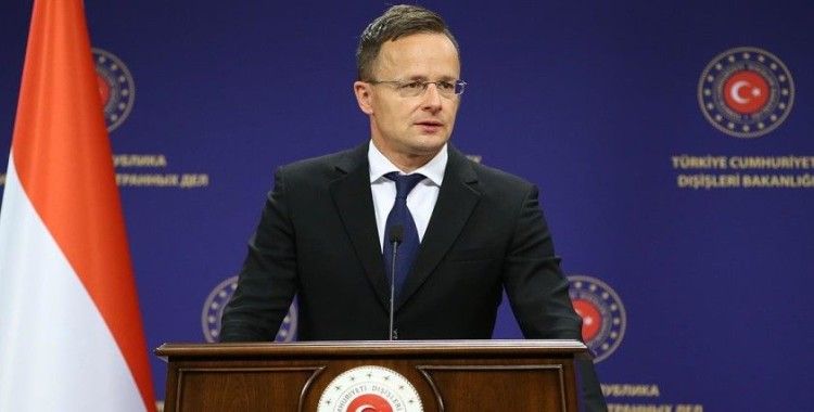 Macaristan Dışişleri Bakanı Szijjarto: AB'nin menfaati Türkiye ile sıkı bir iş birliği yapmasıdır