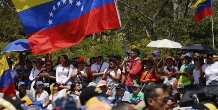 Venezuela'dan AB Büyükelçisine 72 saat süre