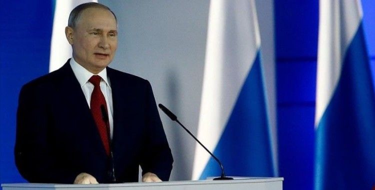 Putin'den halka kendisine yeniden başkanlık yolunu açacak oylamaya katılma çağrısı