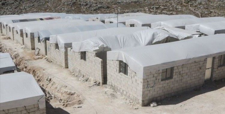 Yetim Vakfı'ndan Suriye'de yetim aileleri için briket ev