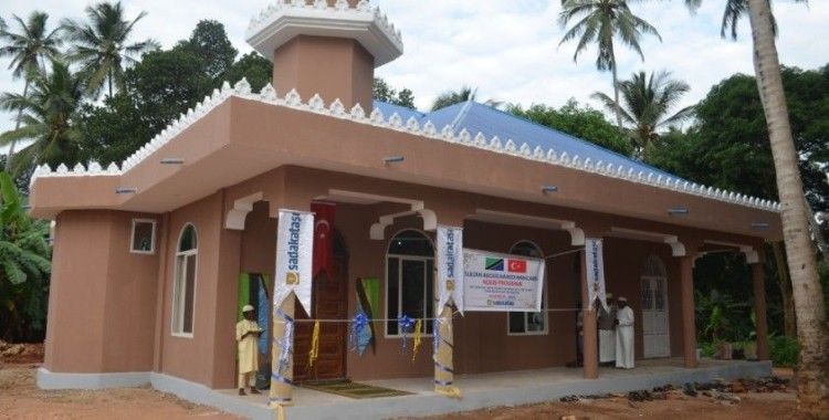 Tanzanya'da Sultan Abdülhamit Han Camii ibadete açıldı