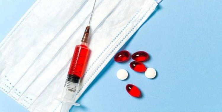 Fauci: Oxford'un Kovid-19 aşı projesi daha ileri seviyede