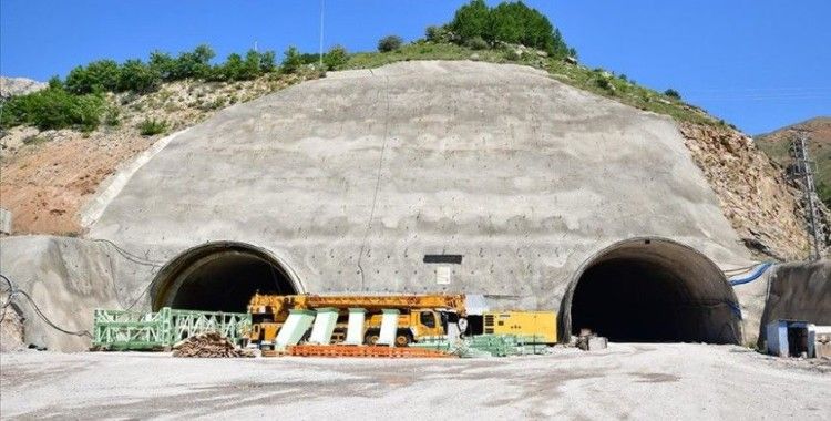 Giresun Valisi Ünlü: Eğribel Tüneli'nde kazı çalışmaları tamamlandı