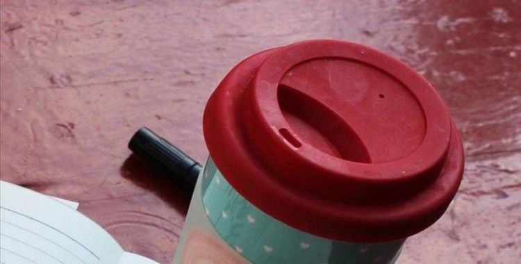 ABD'de Müslüman kadının aldığı kahvenin kabına terör örgütünün adı yazıldı