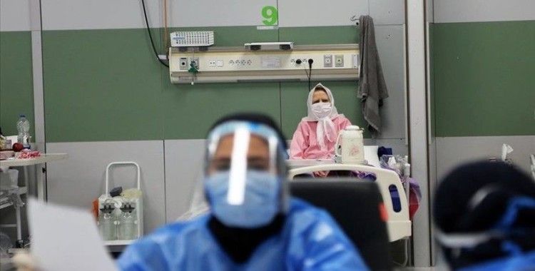 İran'ın Urumiye kentinde Kovid-19 hastaları için ayrılan hastaneler doldu