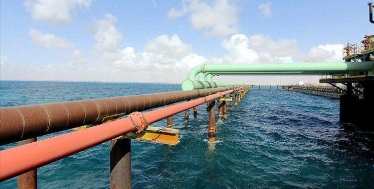 Hafter'e bağlı silahlı grup Sidra Limanı'nda petrol yüklemesini engelledi