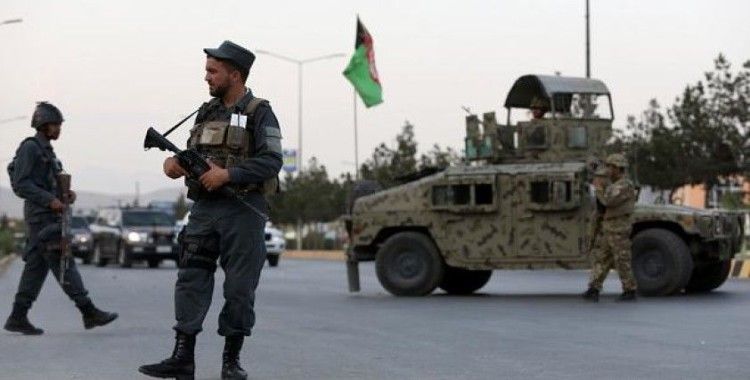 Afganistan'da bomba yüklü araçla saldırı: 3 polis memuru öldü