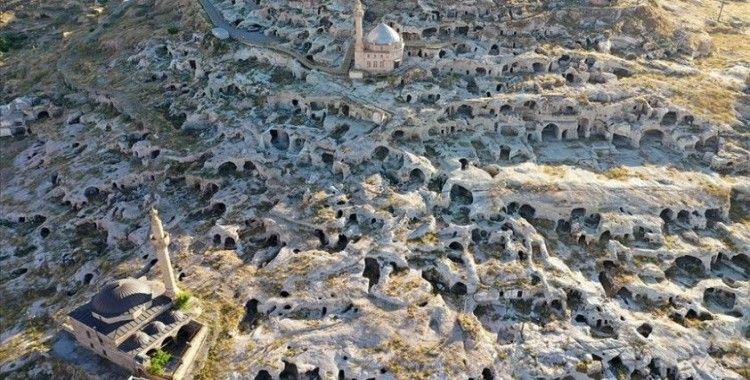 Nevşehir'deki tarihi yamaç yerleşiminin turizme açılması için geri sayım başladı