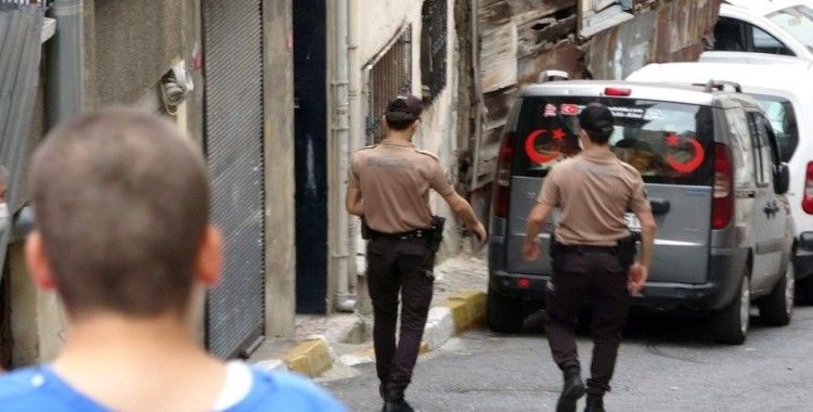 Beyoğlu'nda bıçaklanan Faslı'ya ilk müdaheleyi 'Gece Kartalları' yaptı