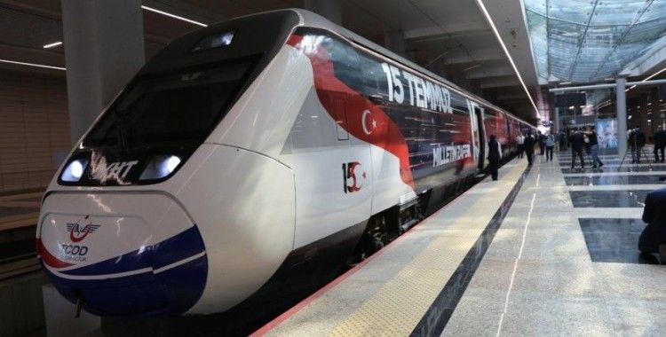 Milli Birlik Treni ilk seferi için Ankara'dan İstanbul'a hareket etti