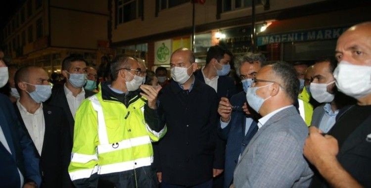 İçişleri Bakanı Soylu, Rize'deki sel bölgesinde incelemede bulundu