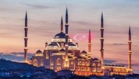 15 Temmuz hain darbe girişiminin 4. yıl dönümünde saat 00:13'te tüm camilerimizden selalar okunacak