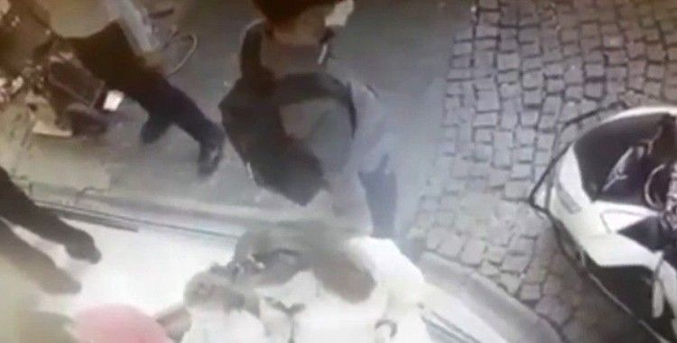 İstanbul’da şaşkına çeviren hırsızlık olayları kamerada