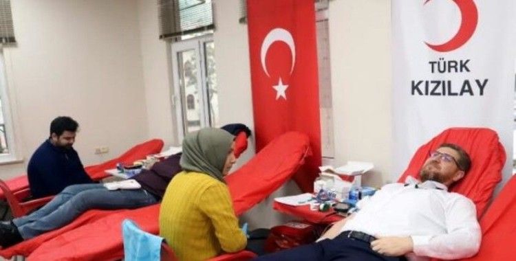 Türk Kızılay'dan kan bağışında 'kritik dönem' uyarısı: Böyle devam ederse stoklar kritik seviyelere düşebilir