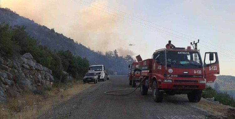 Antalya'da ormanlık alandaki yangın kontrol altına alındı