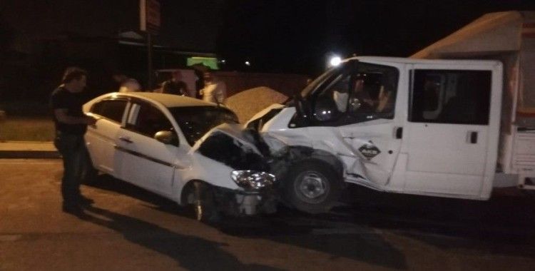 Tarsus'ta trafik kazası: 6 yaralı
