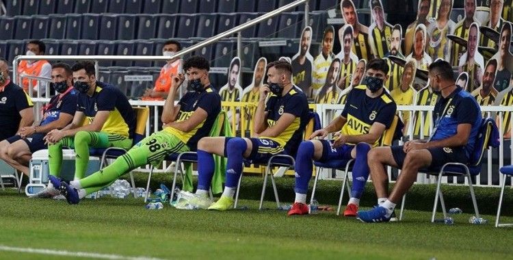 Fenerbahçe, evinde Çaykur Rizespor'u 3-1 mağlup etti