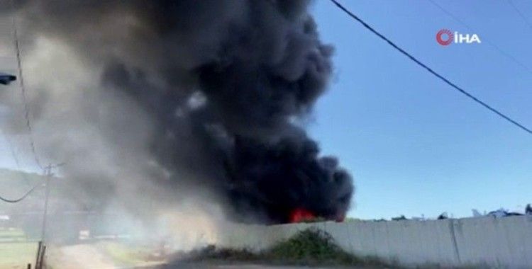 Maltepe'de hurdalıkta korkutan yangın