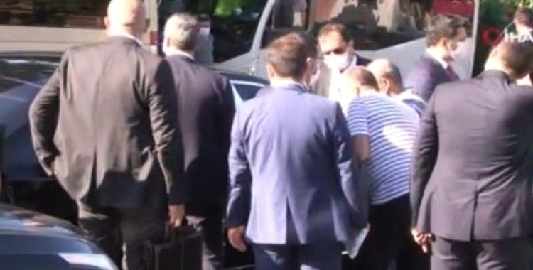 Cumhurbaşkanı Erdoğan, taksi ve minibüs şoförleriyle sohbet etti