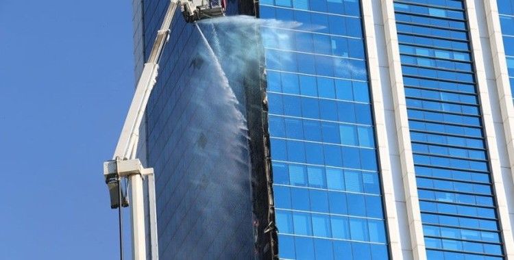 Ankara'da iş merkezindeki yangın kontrol altına alındı
