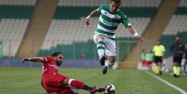 Kerem Can Akyüz, Bursaspor'a veda etti