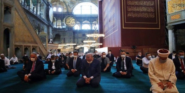 Cumhurbaşkanı Erdoğan cuma namazını Ayasofya-i Kebir Cami-i Şerifi'nde kıldı