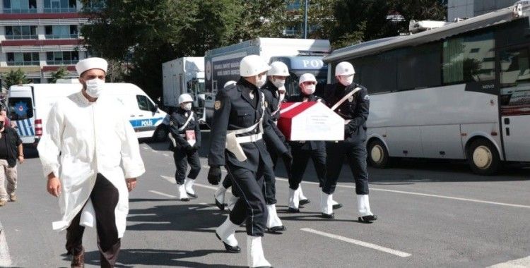 Şehit polis memuru için İstanbul İl Emniyet Müdürlüğünde tören düzenlendi