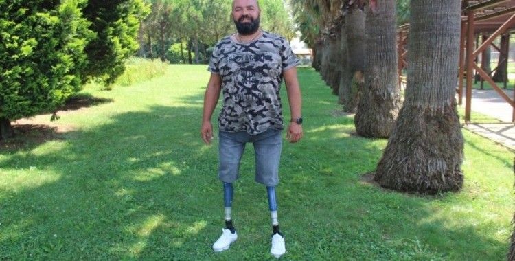 Depremde 2 bacağını kaybetti, azmi ile herkese umut oluyor