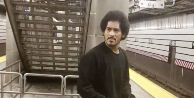 New York'ta metroda tecavüz girişimi
