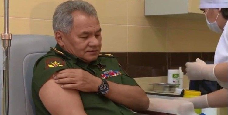 Rusya Savunma Bakanı Şoygu'nun Covid-19 aşısı olduğu ortaya çıktı