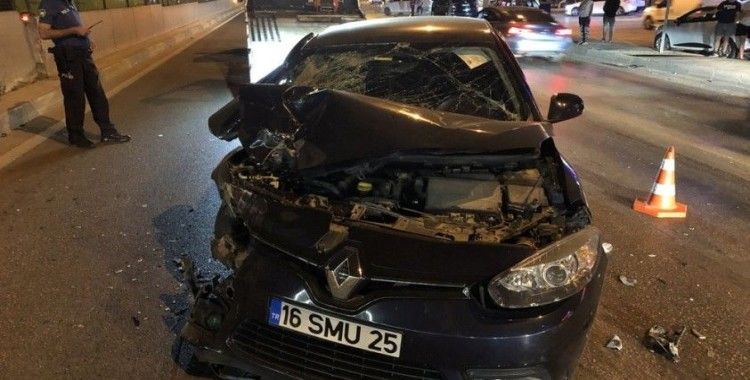 Bursa’da Otomobil minibüse arkadan çarptı: 6 yaralı