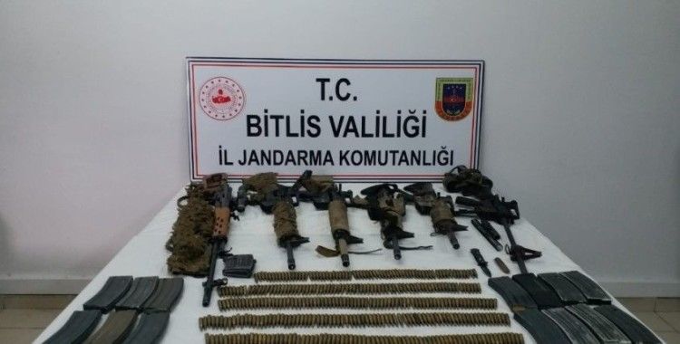 Bitlis’teki terör operasyonunda çok sayıda silah ve mühimmat ele geçirildi