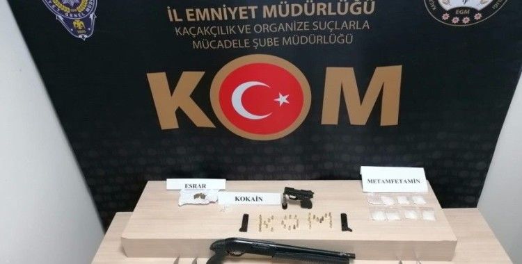 Denizli'de uyuşturucu tacirlerine operasyon: 35 gözaltı