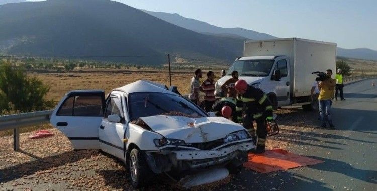 Denizli'de trafik kazası: 3 yaralı