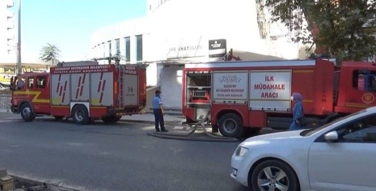 Anatolian Otel'de yine yangın çıktı