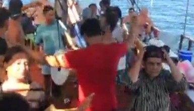 Mersin'de korona önlemlerine uymayan tur tepki çekti