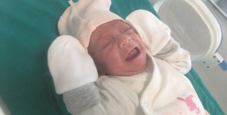 27 haftalık Asena bebeğin hayata tutunma mücadelesi