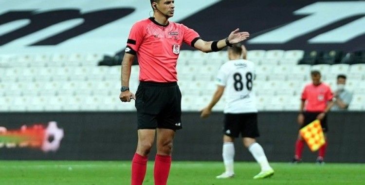 Trabzonspor - Beşiktaş maçında Ali Şansalan düdük çalacak