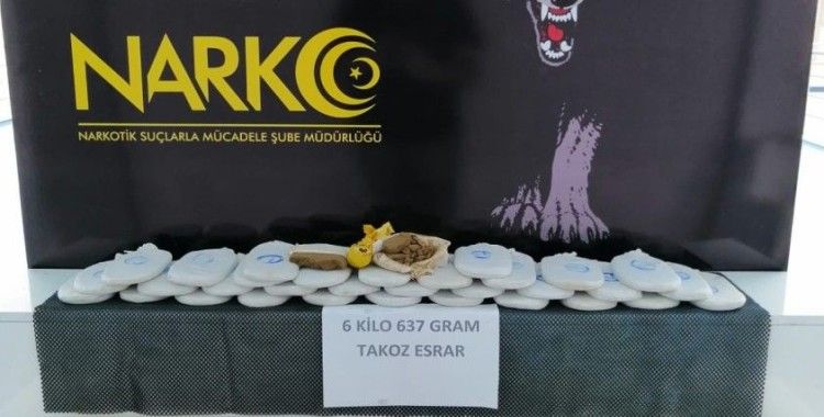 Adana'da 16 bin uyuşturucu hap ve 6 kilo esrar ele geçirildi