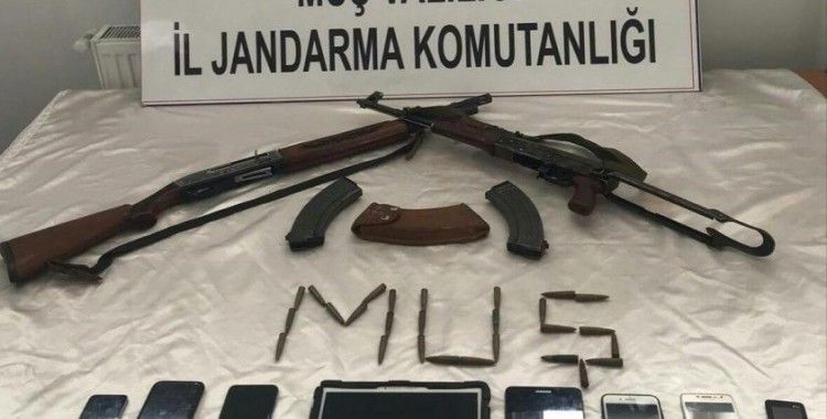 Muş'ta PKK/KCK terör örgütüne operasyon: 9 gözaltı