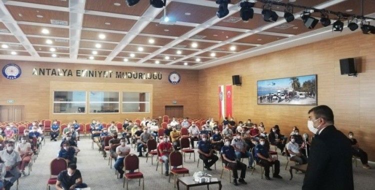 Antalya'da 316 okulda, 432 okul kolluk görevlisi ve güvenli eğitim koordinasyon görevlisi yer alacak