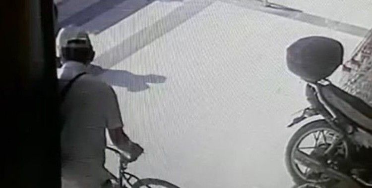  Bisiklet hırsızı önce kameraya sonra jandarmaya yakalandı