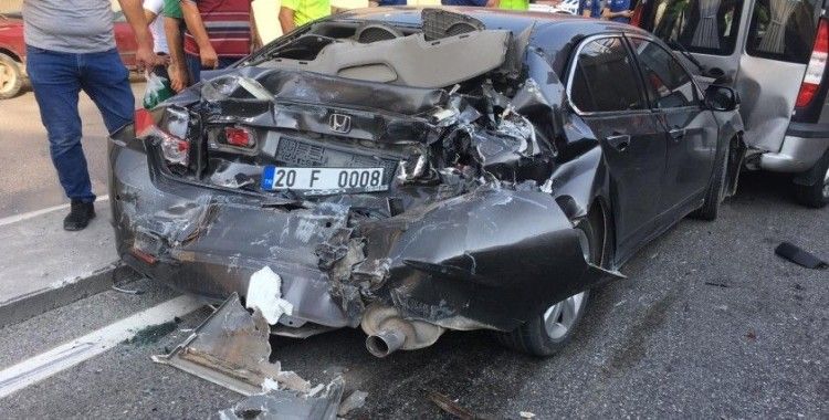 Denizli'de bir hafta içerisinde 104 trafik kazası meydana geldi