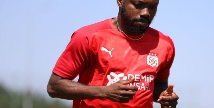 Sivassporlu Traore, Giresunspor'a transfer oldu