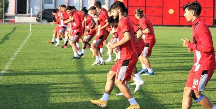 Eskişehirspor'un genç oyuncuları gözünü Altay'a dikti