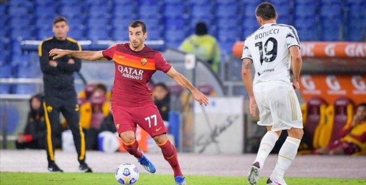 Roma, iki kez öne geçtiği maçta Juventus'la 2-2 berabere kaldı