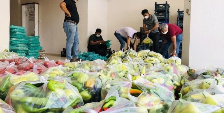 Mardin’de ihtiyaç sahiplerine ücretsiz sebze ve meyve