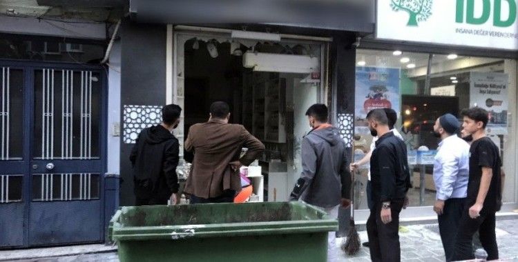Fatih'te parfüm satışı yapan iş yerinde patlama