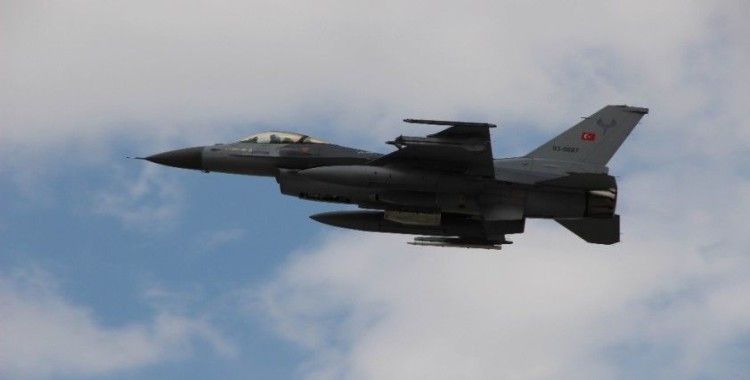 Azerbaycan, Ermenistan'ın F-16 iddiasını yalanladı